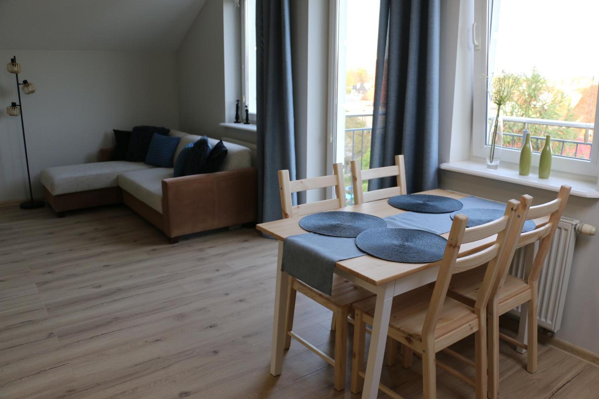 Apartament Pod Platanami Kolobrzeg Exterior photo