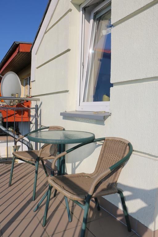 Apartament Pod Platanami Kolobrzeg Exterior photo